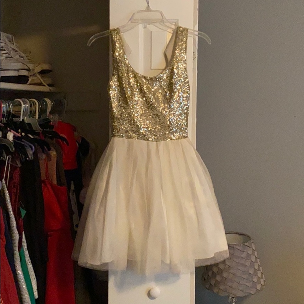 Junior’s Homecoming Dress